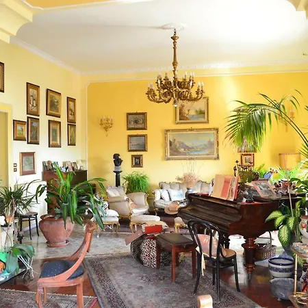 Sulle Tracce Di Sofia Loren Naples