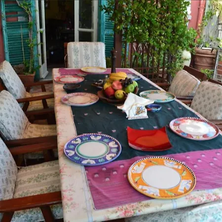 Sulle Tracce Di Sofia Loren Apartment