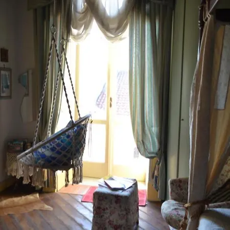 Sulle Tracce Di Sofia Loren Apartment