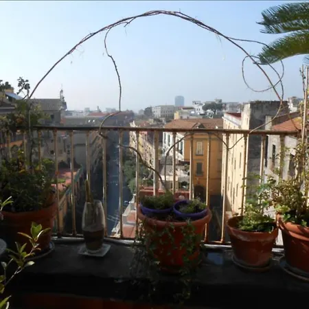Apartment Sulle Tracce Di Sofia Loren Naples
